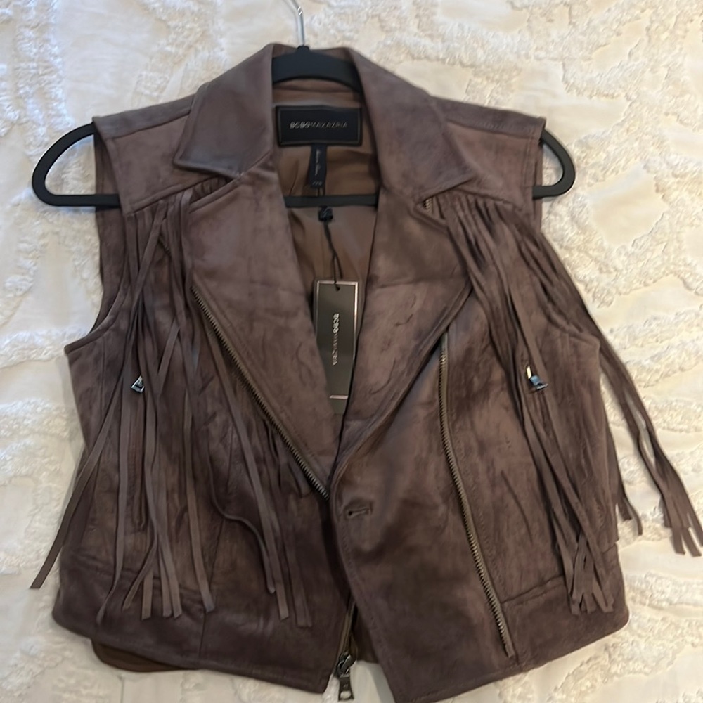 BCBGMaxAzria